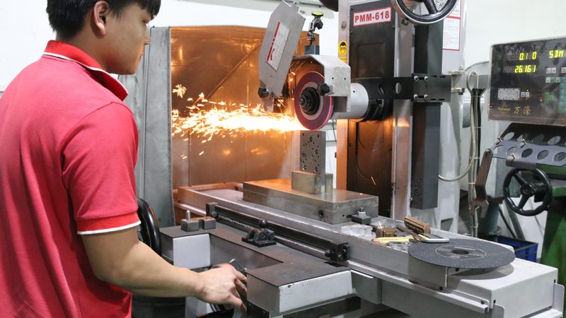 深圳大型模具加工厂的崛起：揭秘其核心竞争力**